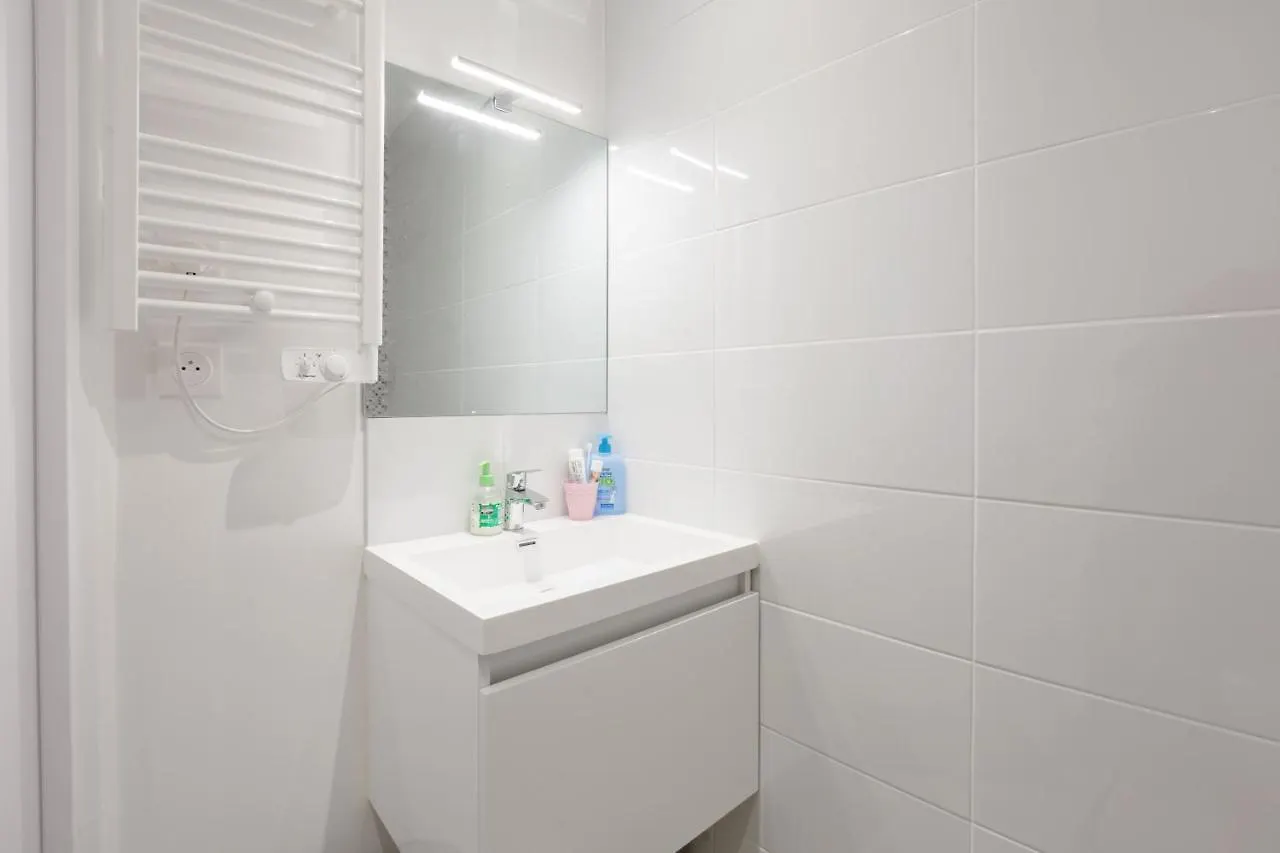 Studio Hyper Centre Proche Tramway Chaleureux Et Cocooning Apartment Brest