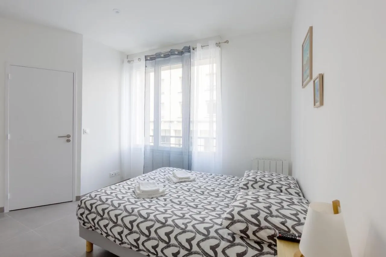Studio Hyper Centre Proche Tramway Chaleureux Et Cocooning Apartment Brest France