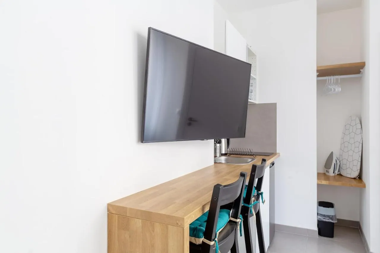 Studio Hyper Centre Proche Tramway Chaleureux Et Cocooning Apartment Brest